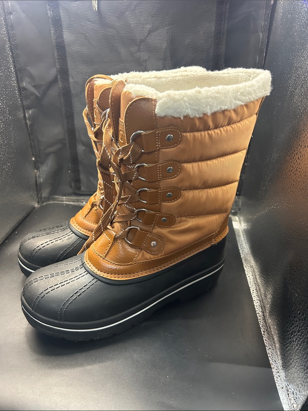 DSG Women's Brown and Black Insulated Lace-Up Winter Boots